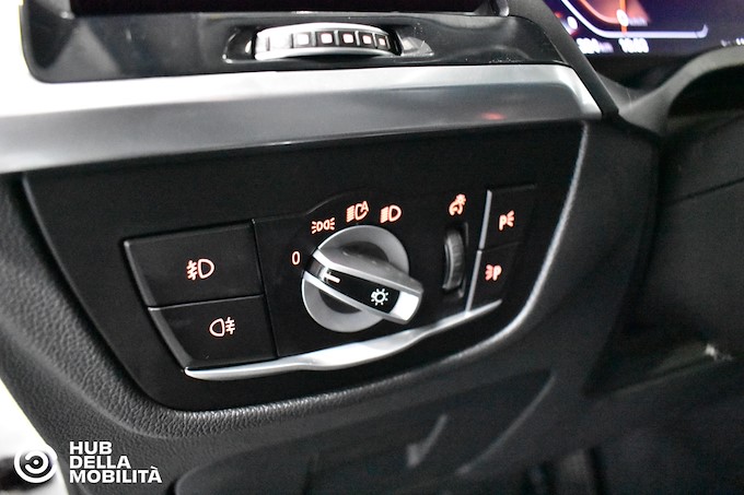 BMW X3 xDrive20d 48V Business Advantage